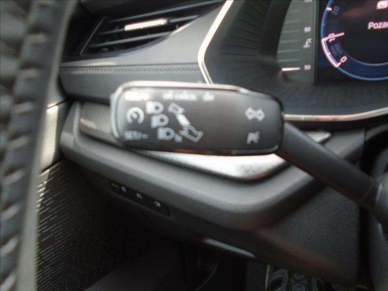 Škoda Octavia 1,0 - fotka 25 z 27