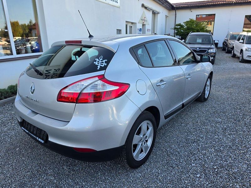 Renault Mégane (2009) 1.6 i Rozvody,TOP - fotka 3 z 27
