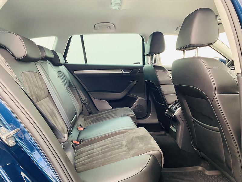 Škoda Superb 2,0 TDI 147kW DSG Style Plus - fotka 7 z 27