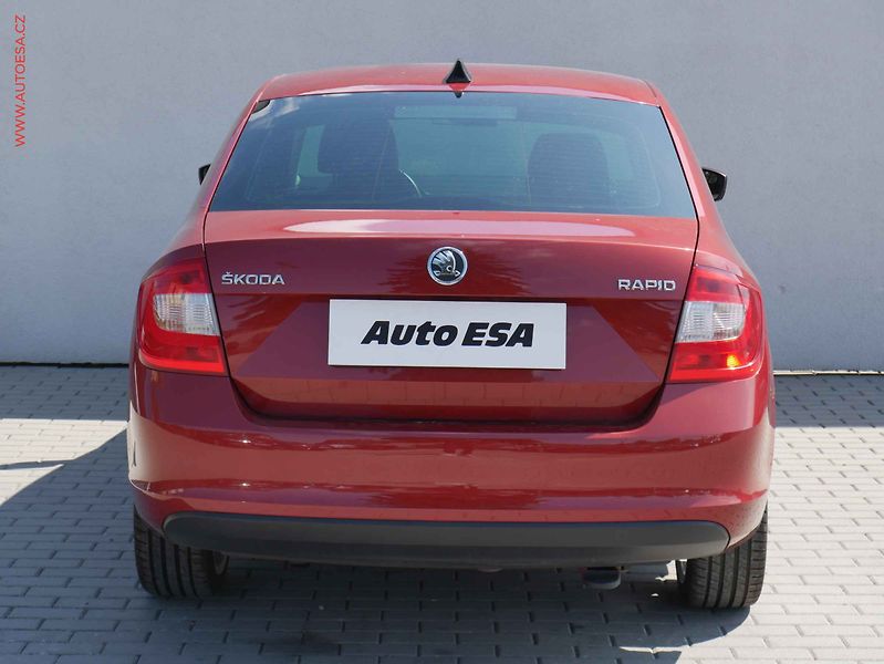 Škoda Rapid (2015) 1.2TSi, 2.maj,ČR, Ambition - fotka 5 z 18
