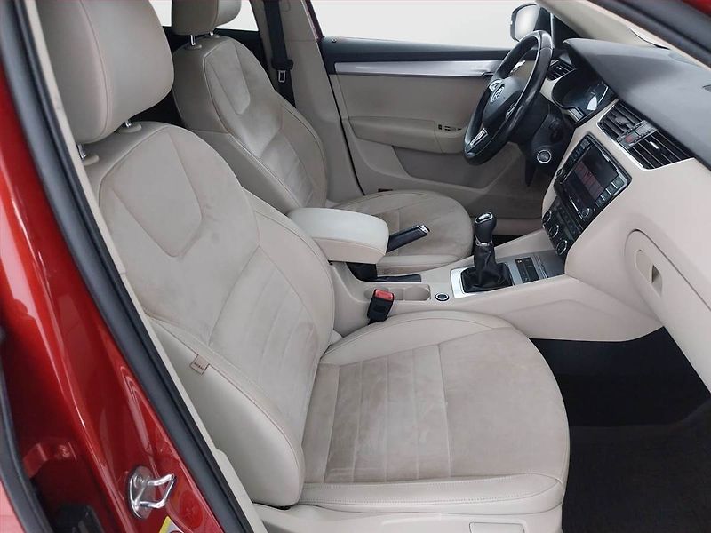 Škoda Octavia (2014) Elegance 2.0 TDI, Serv.kniha - fotka 9 z 24