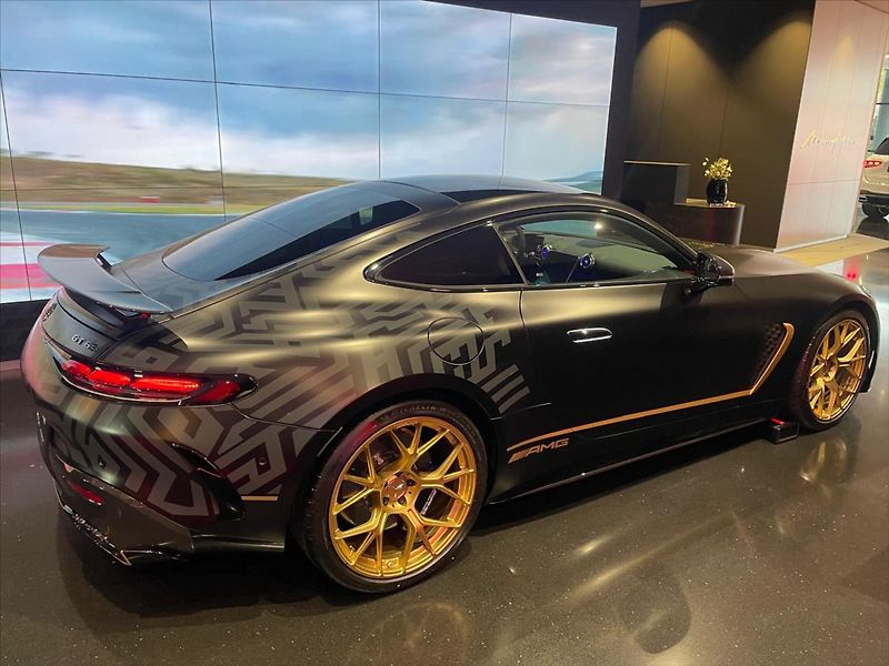 Mercedes-Benz AMG GT (2026) 4,0 Mercedes 63 4MATIC+ APX ED - fotka 4 z 23