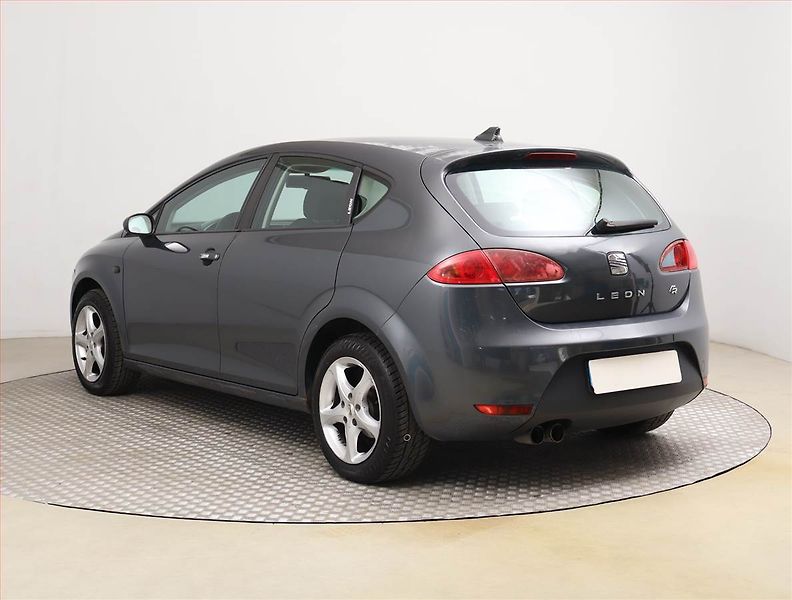 Seat Leon (2008) 2.0 TDI, nová STK, zamluveno - fotka 4 z 16
