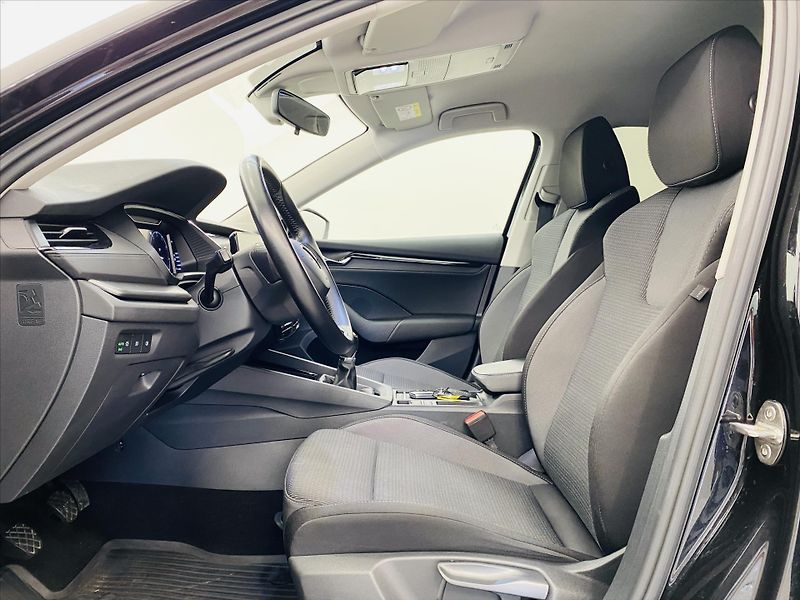 Škoda Octavia 1,5 TSI 110kW Ambition Plus - fotka 5 z 24