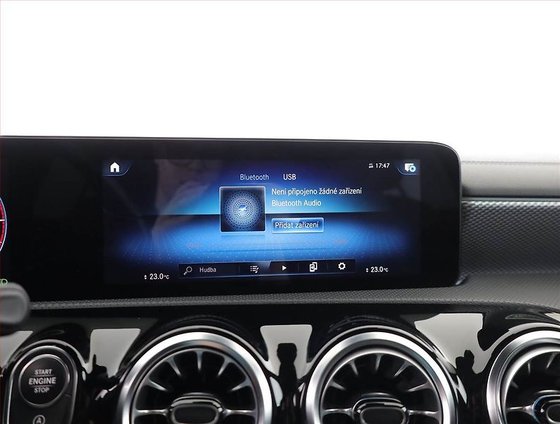 Mercedes-Benz CLA (2021) 220 d 4MATIC - fotka 14 z 21