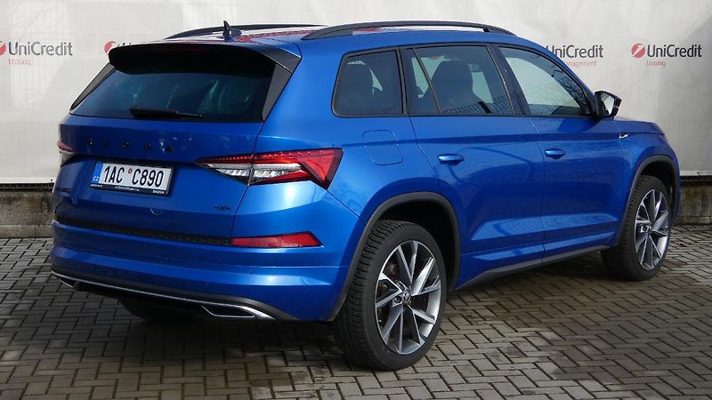 Škoda Kodiaq 2,0 TDI DSG 4x4 Sportline - fotka 3 z 26