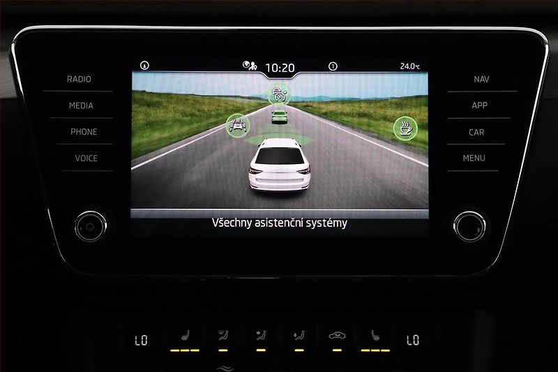 Škoda Superb (2022) Style 2.0 TDI - fotka 15 z 19