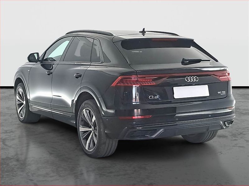 Audi Q8 (2019) 50 TDI - fotka 4 z 17
