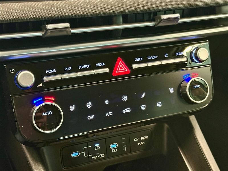 Hyundai Tucson 1,6 T-GDI STYLE MildHybrid - fotka 12 z 19