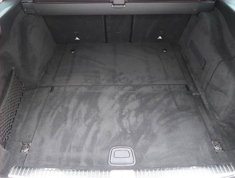 Mercedes-Benz Třídy E (2021) E 200 4MATIC - fotka 13 z 14