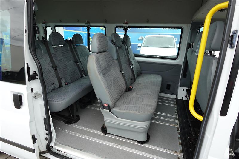 Ford Transit 2,2 TDCi  L3H3 9MÍST BUS - fotka 18 z 34
