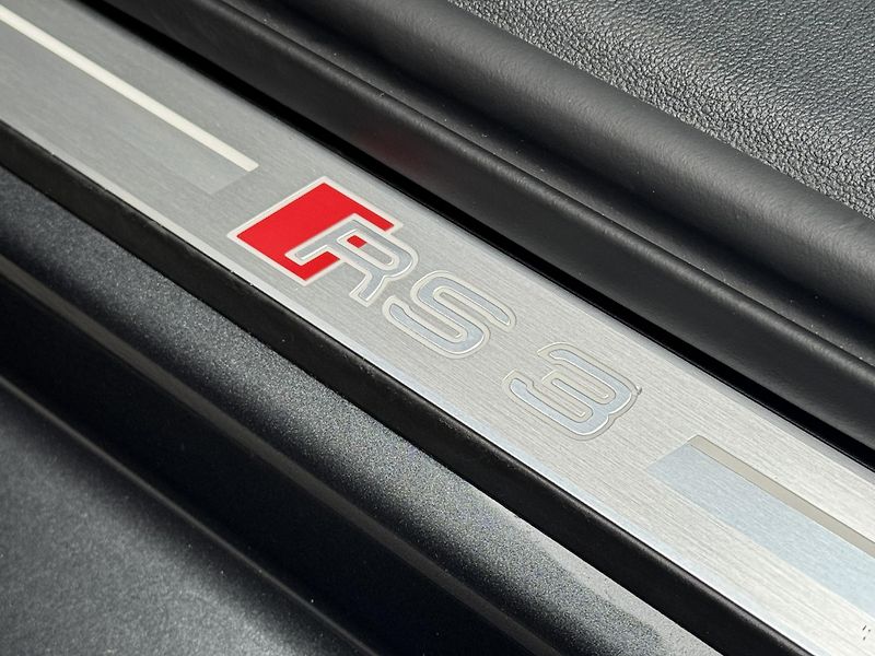 Audi RS 3 (2024) 2.5TFSi 294kW Quattro, Matrix  - fotka 52 z 57