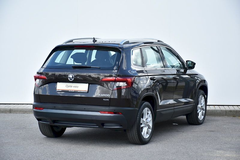 Škoda Karoq (2019) AMBITION 2.0 TDI 110 kW 4X4 - fotka 9 z 32