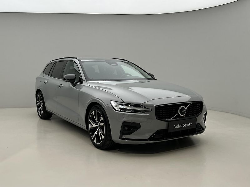 Volvo V60 B4 PLUS DARK AUT 1.maj. - fotka 8 z 43