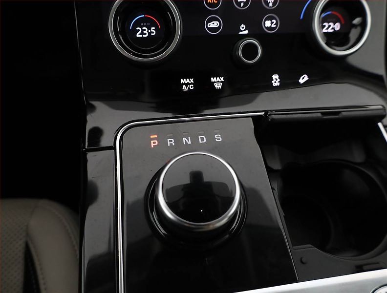 Land Rover Range Rover Velar (2018) D300 - fotka 17 z 23