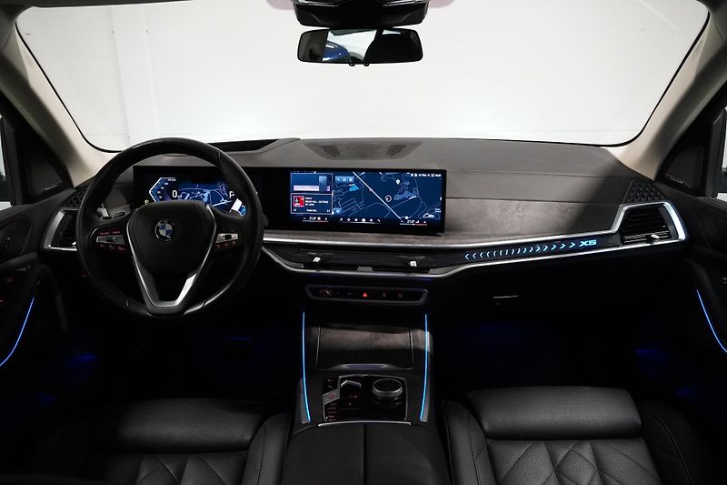 BMW X5 Xdrive30d,360,HUD,ACC,TAŽNÉ - fotka 24 z 41