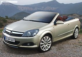 Nový Twin Top do rodiny Aster dobře zapadne, i když 70% jeho dílů je odlišných.