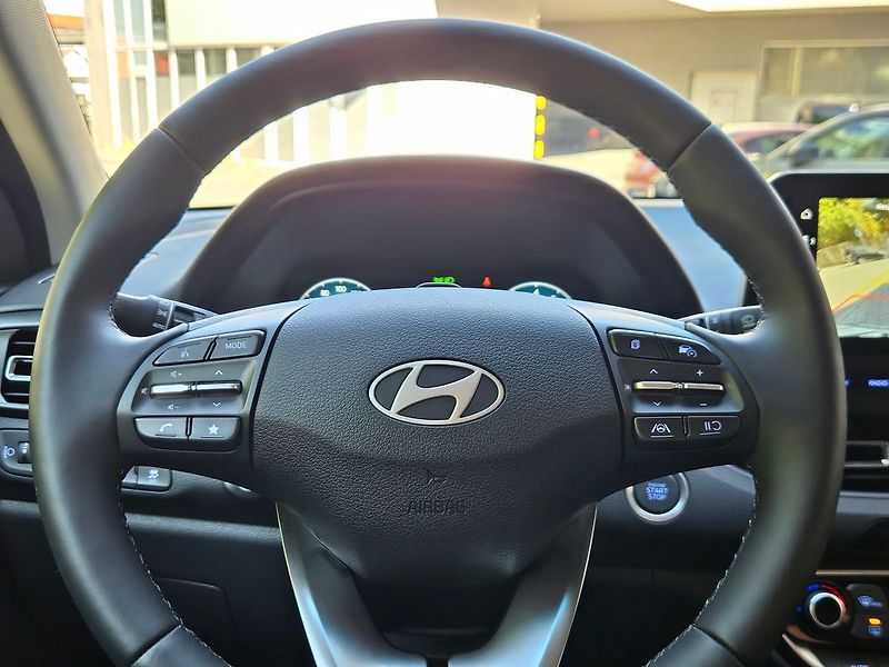Hyundai i30 1,0 T-GDi 84kW, Style, 1.maj. - fotka 16 z 34
