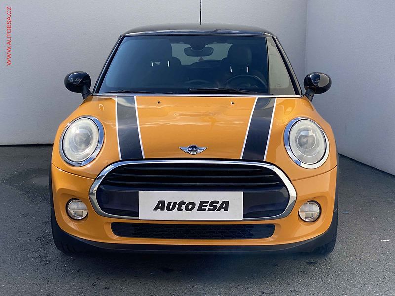 Mini Cooper (2014) 1.5T, LED, navi, kůže - fotka 2 z 19