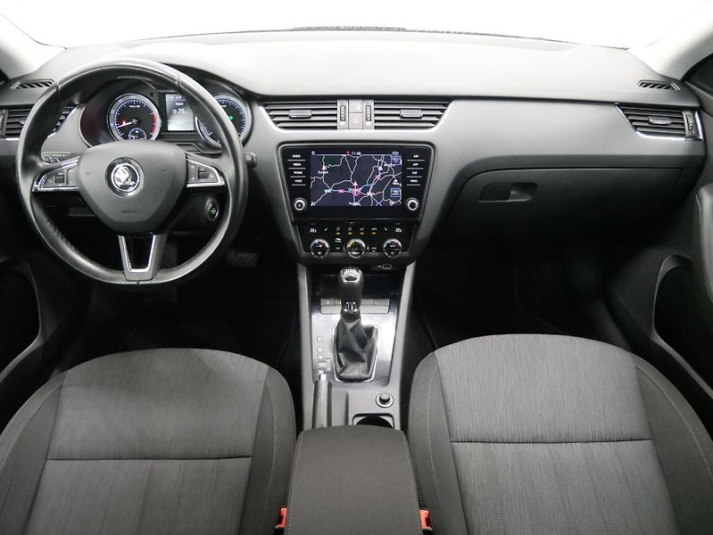 Škoda Octavia - fotka 5 z 23