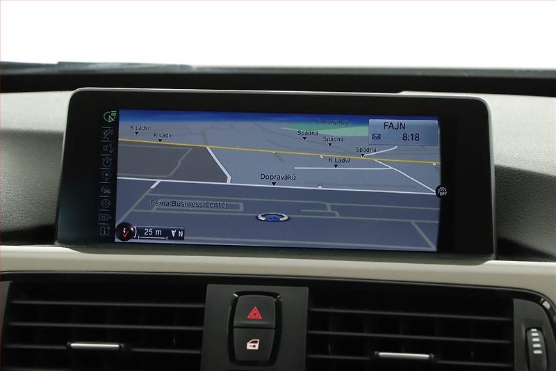 BMW Řada 3 (2014) 320 d xDrive, 4X4, Automat - fotka 13 z 20