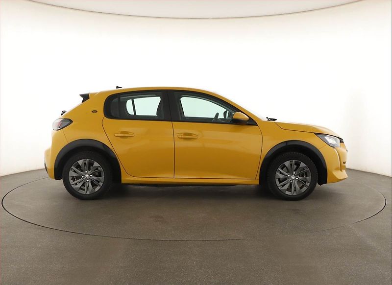 Peugeot 208 (2021) 50 kWh, SoH 91%, Automat - fotka 6 z 21