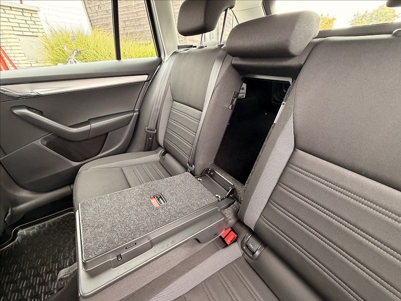 Škoda Octavia 2,0 TDI 110kW 6KVALT - fotka 23 z 32