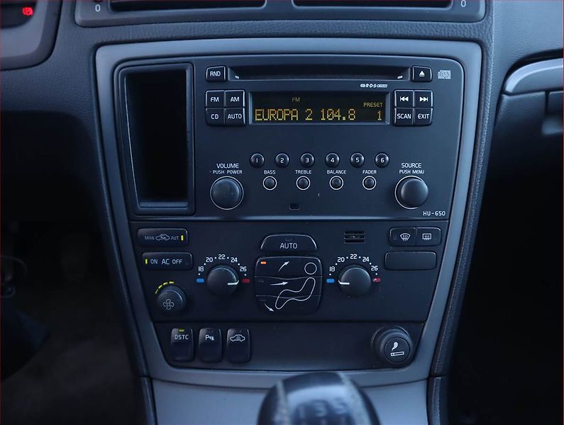 Volvo S60 (2006) 2.4, po STK, jezdí výborně - fotka 12 z 15