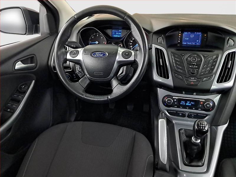 Ford Focus (2011) 1.6 TDCi, po STK, Tažné - fotka 7 z 15