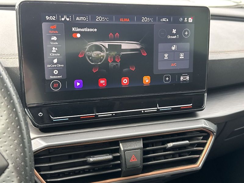 Cupra Formentor (2023) 1.5 TSI DSG - fotka 24 z 33