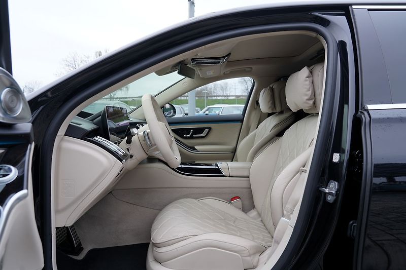Mercedes-Benz Třídy V V 300d L 4Matic Exclusive AMG - fotka 37 z 45