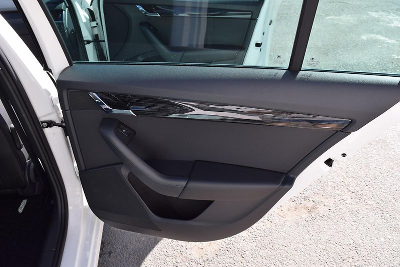 Škoda Octavia (2020) 2.0TDI 110kw AMBITION NAVI APP - fotka 44 z 48