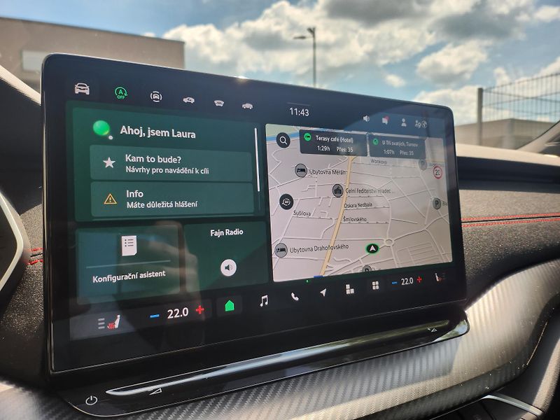 Škoda Octavia RS 2.0 TSI 195 kw DSG - fotka 19 z 28