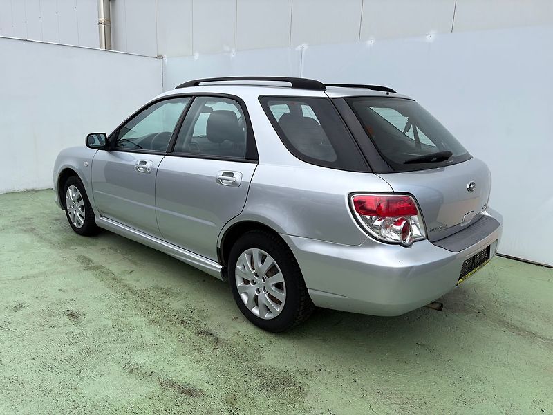 Subaru Impreza 1.5R, 77kW, 4x4, Automat - fotka 2 z 23