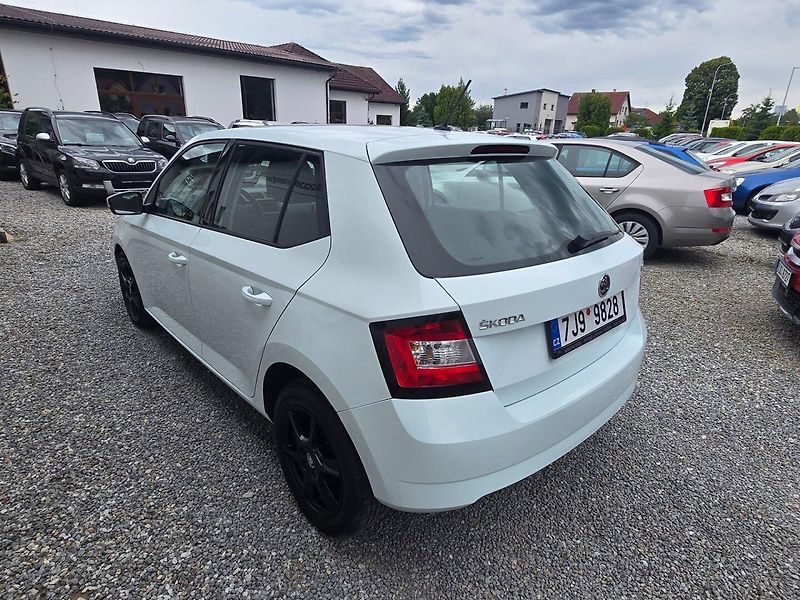 Škoda Fabia (2015) 1.0 MPi TOP STAV - fotka 6 z 21