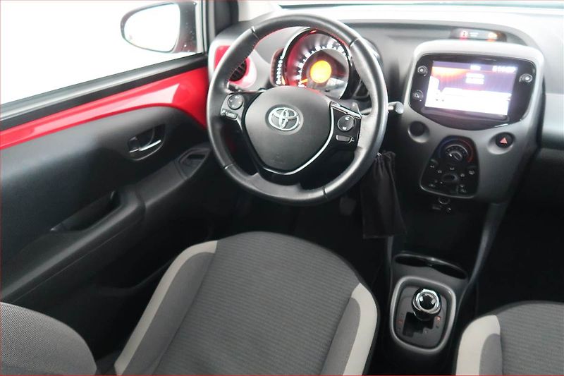 Toyota Aygo (2021) 1.0 VVT-i - fotka 7 z 19