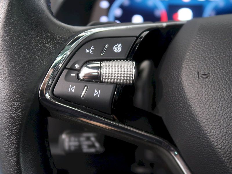 Škoda Superb (2023) L&K 2.0TSI 206KW 4x4 DSG TAŽNÉ - fotka 32 z 42