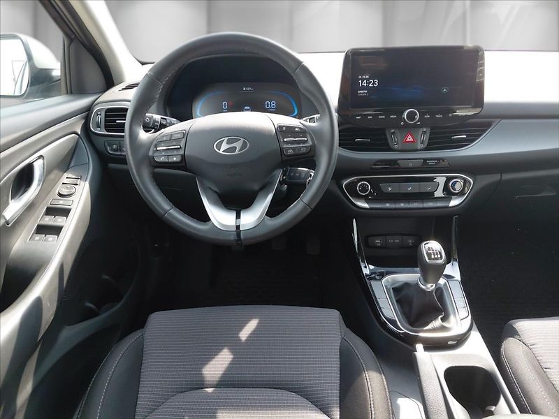 Hyundai i30 1,0   1.0 T-GDi Smart - fotka 15 z 24