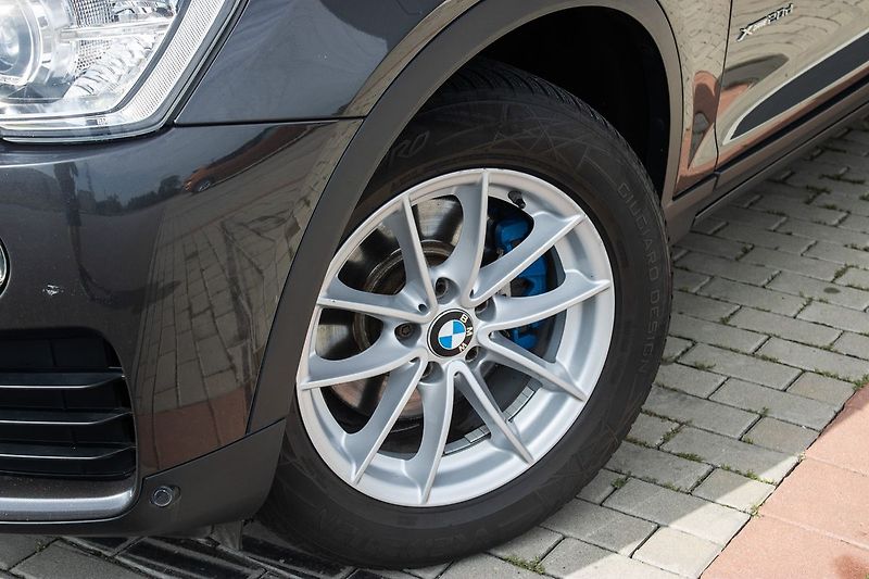 BMW X4 - fotka 11 z 28