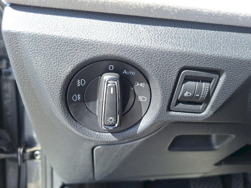 Škoda Kamiq (2025) 1.0 TSI / 85 kW / 7DSG / Top S - fotka 19 z 32