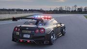 Nissan GT-R upravený podle policejních aut.