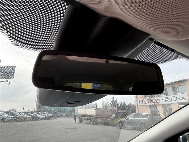Ford Focus 1,5 TDCi 88kW,Xenon,Navi,Výhře - fotka 28 z 38