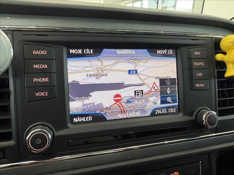Seat Leon 2,0 TDi, FR-Line, DSG, Navi - fotka 23 z 34