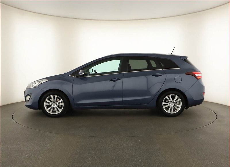 Hyundai i30 (2014) 1.6 CRDi, Automat, Navi - fotka 3 z 16