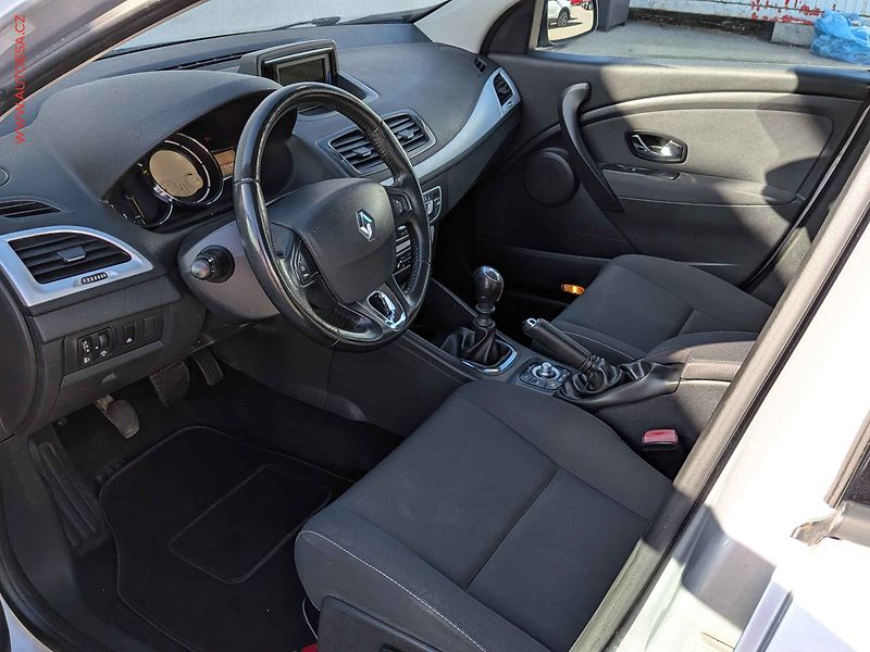 Renault Mégane (2014) 1.5dCi, ČR, AAC, navi - fotka 9 z 16