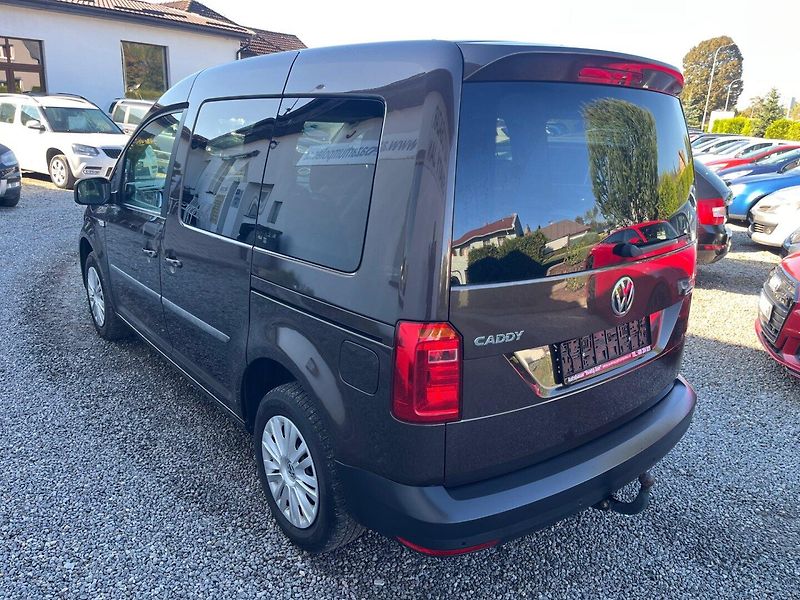 Volkswagen Caddy (2016) 2.0 TDi - fotka 4 z 28