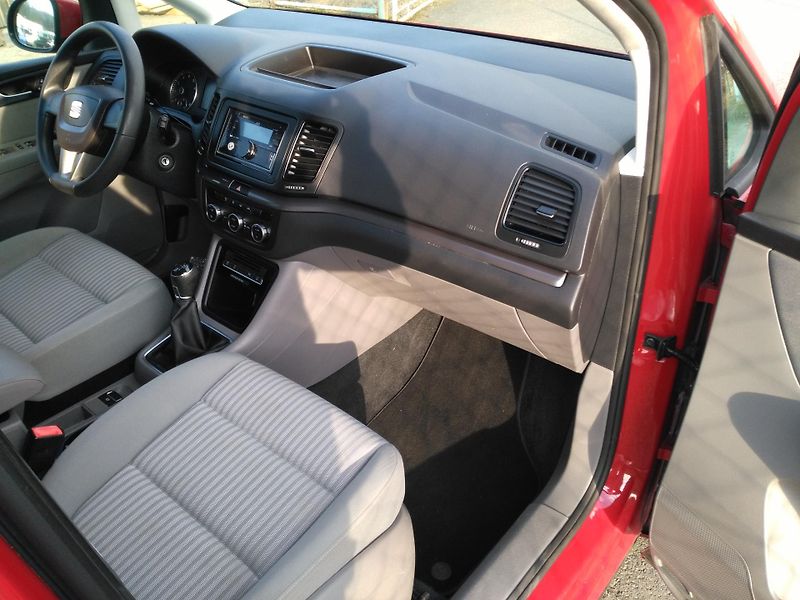 Seat Alhambra 1,4 TSI  /110 kW/ Reference - fotka 28 z 33