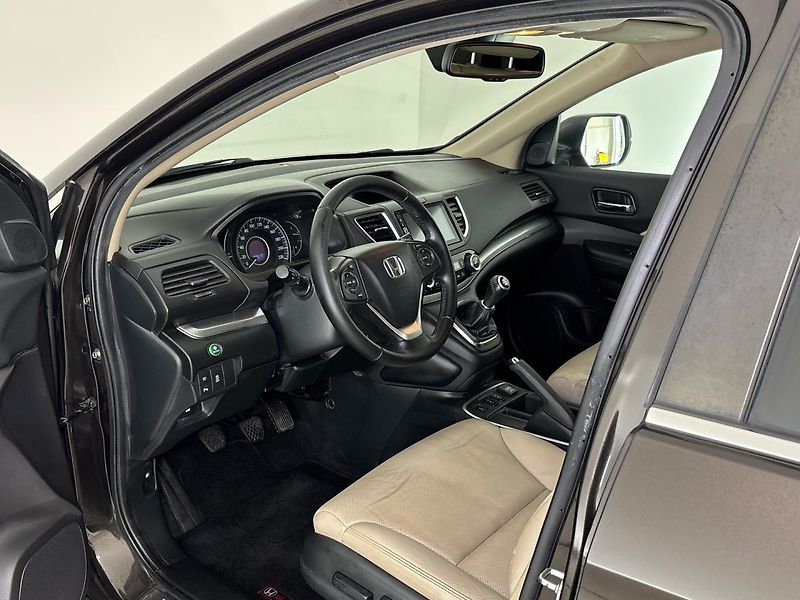 Honda CR-V Executive 4WD - fotka 6 z 31