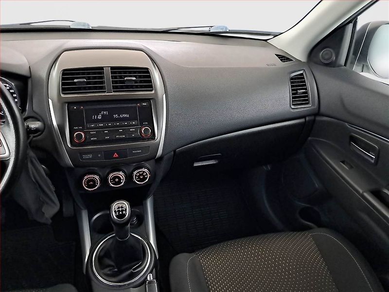 Mitsubishi ASX (2014) 1.6 MIVEC, ČR,1.maj, Tempomat - fotka 8 z 16