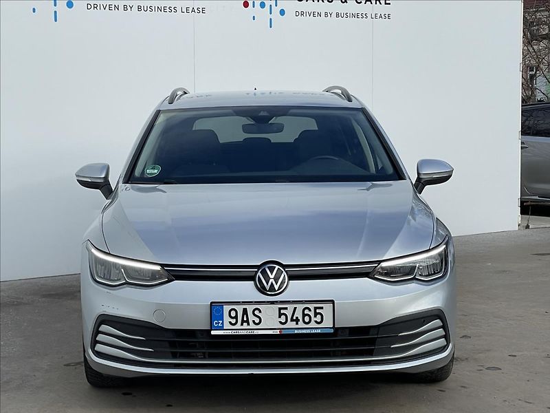Volkswagen Golf 1,5 eTSI DSG Life ACC  Variant - fotka 21 z 23